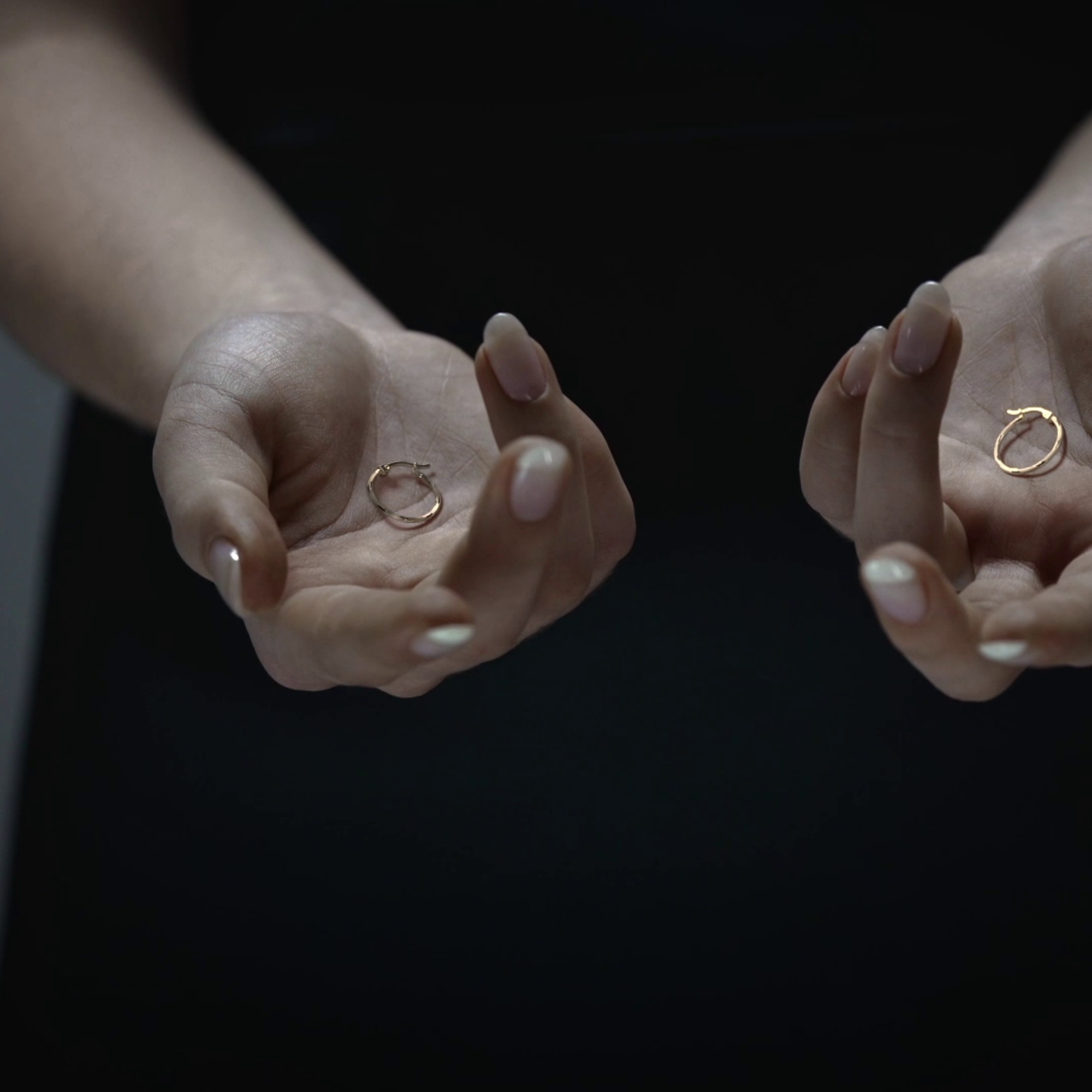 Diamond-Cut Hoop Earrings with Blue Gold Cord