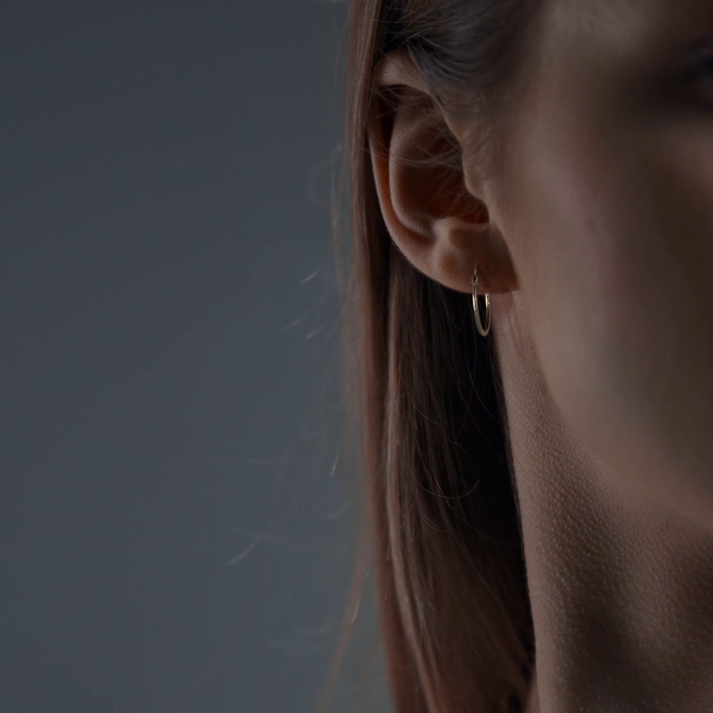 Arete Arracada Lisa Para Mujer De Oro Puro De 14k