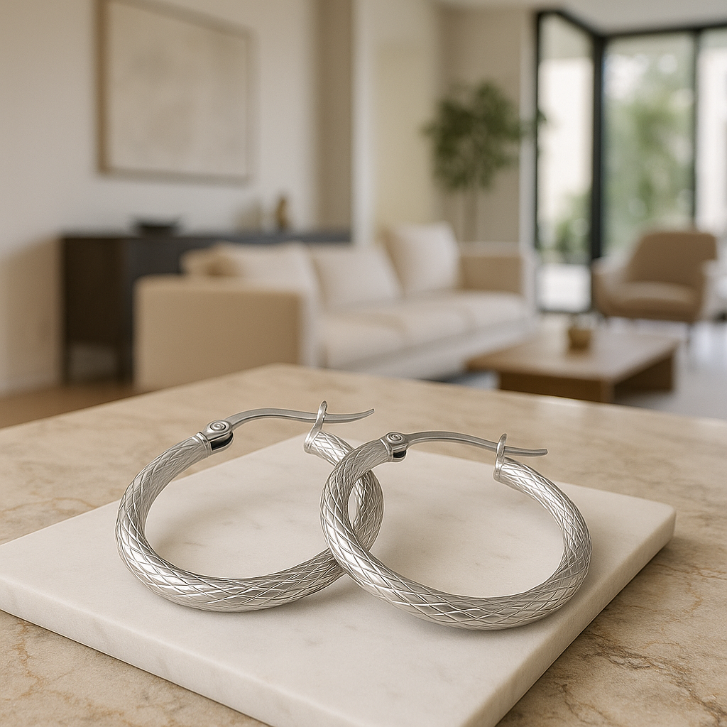 25mm Diamond-Cut Square Tube Oval Silver Earring