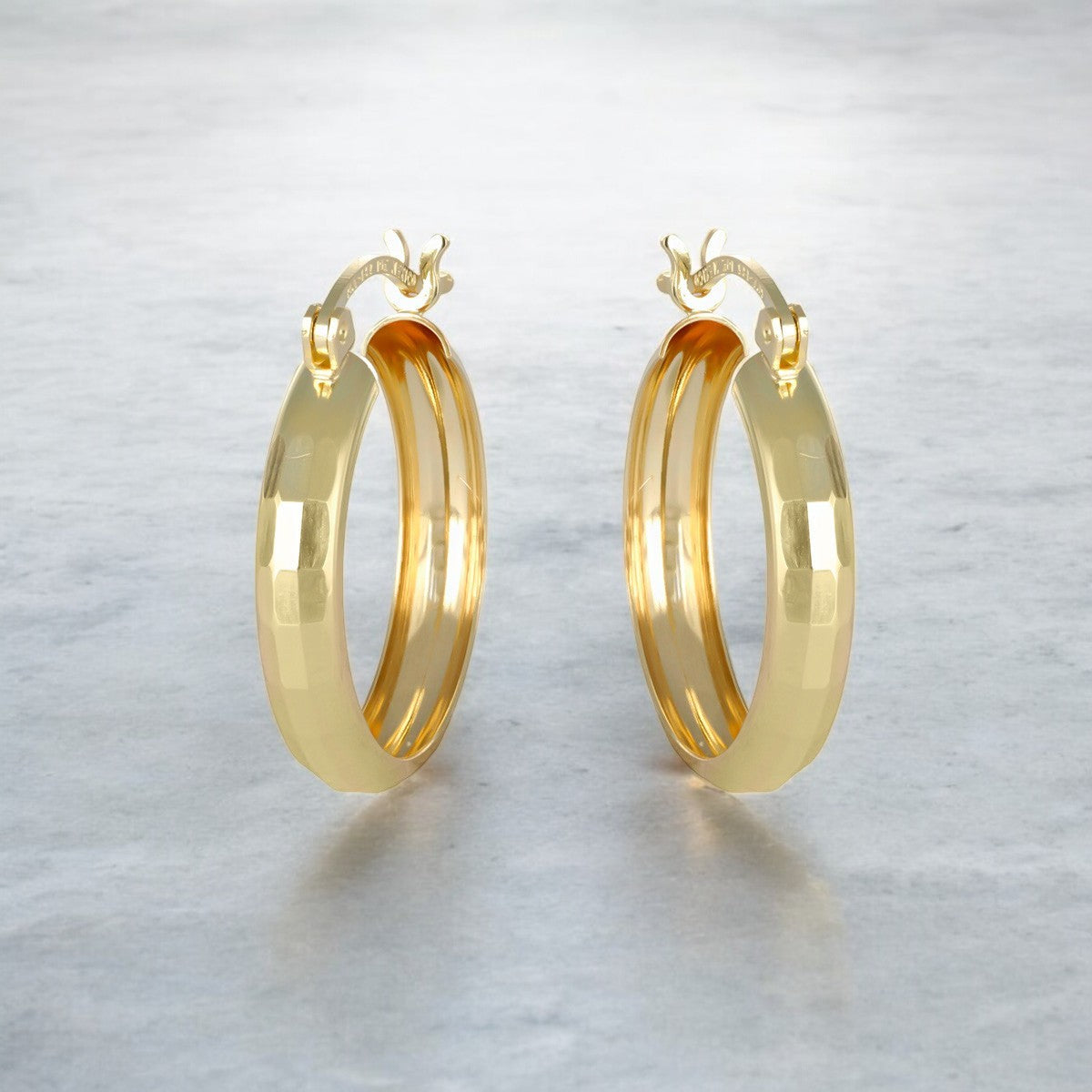 Domino Diamond 10k Gold Hoop Earrings, 4mm Wide