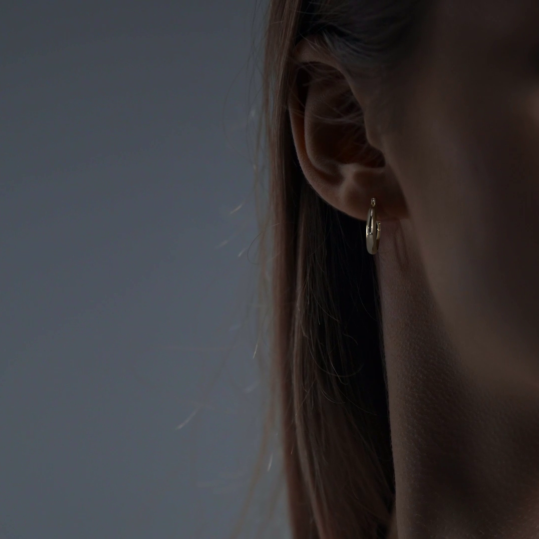 Smooth 10k Gold Bangle Hoop Earrings 4mm Wide