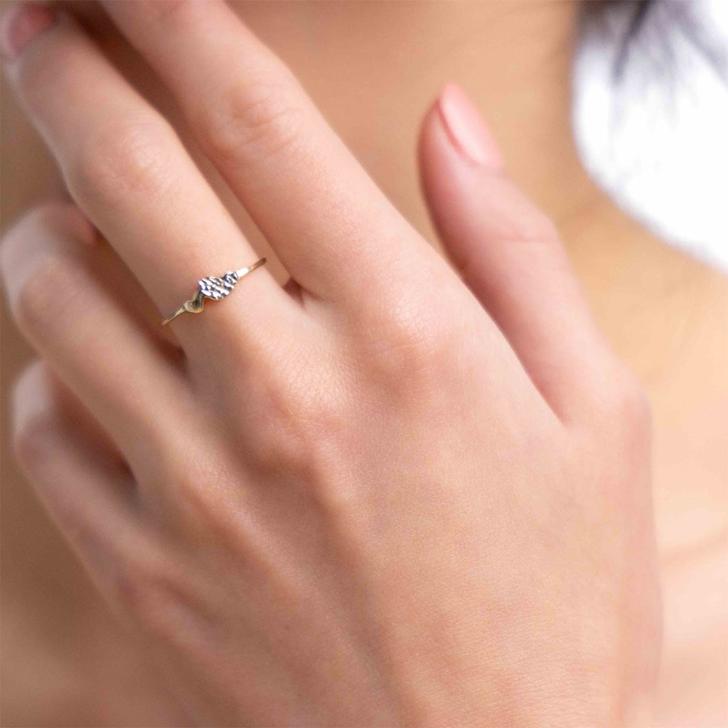 Anillo De Oro 10k Con Corazón Rodinado