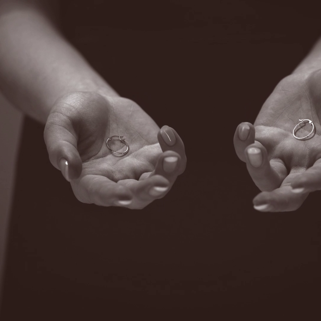 Arete Arracada Ligera Para Mujer Lisa De Plata Ley 925