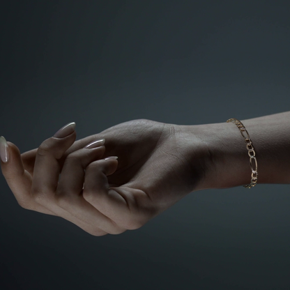 Pulsera de Oro 10K Estilo Fígaro 3x1 Pavé Italiano | Brazalete Sólido de Joyería Fina