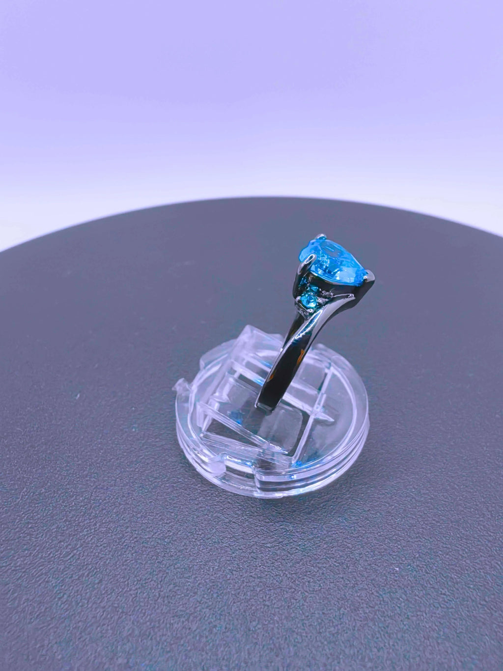 Calenbi Closed Black Blue Cubic Zirconia Copper Ring