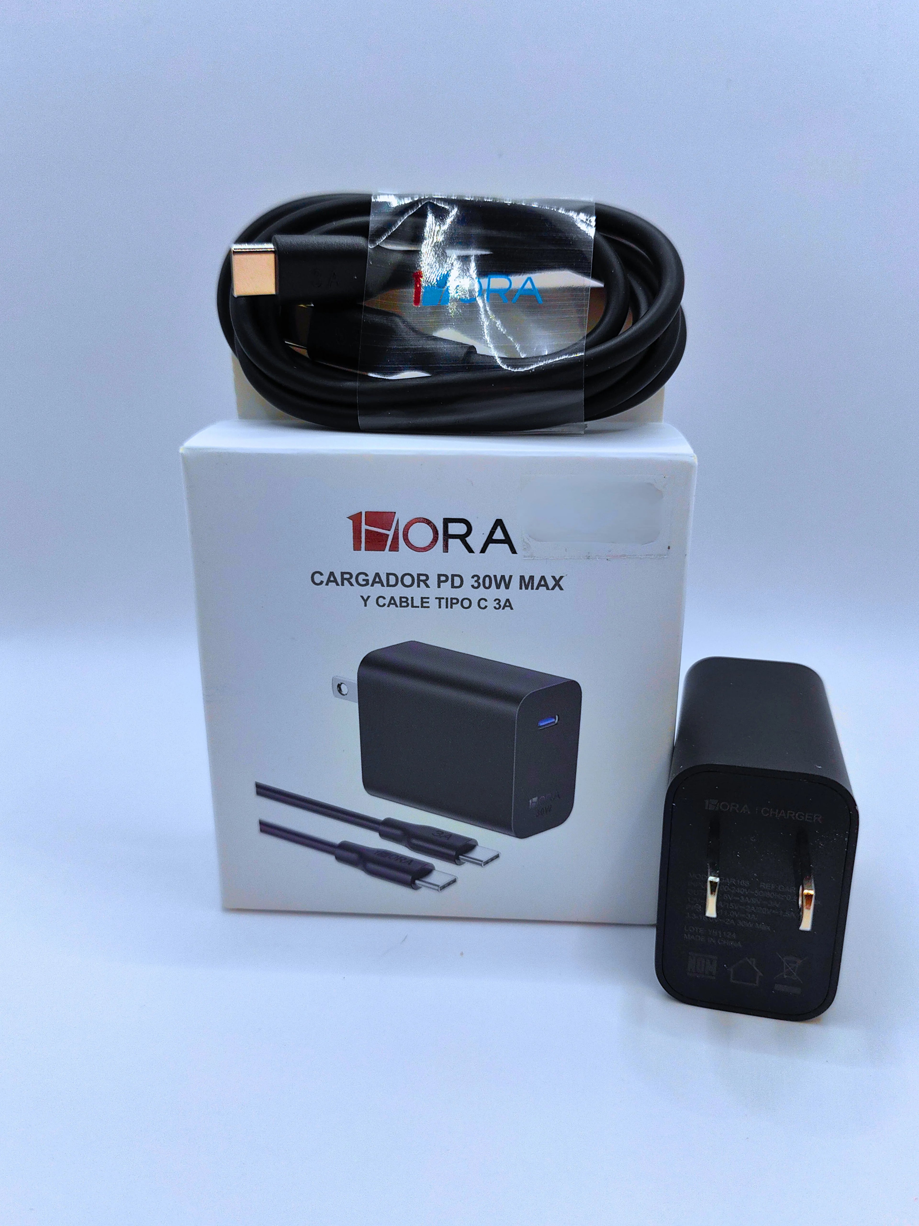 GAR165 - PD Charger 30W MAX and Type "C" Cable 3A