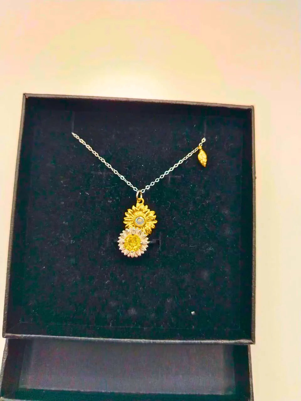 Collar y Anillo S925 Esterlina Girasol Circonita Cubica Blanca Calenbi