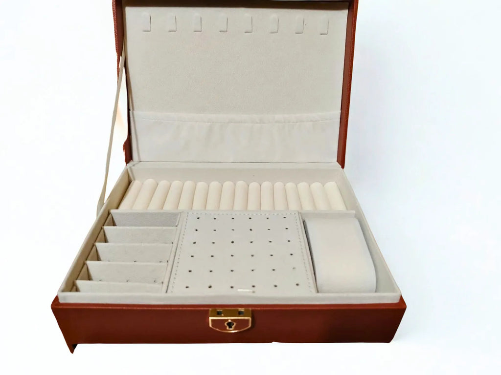 Medium Brown Jewelry Box Calenbi