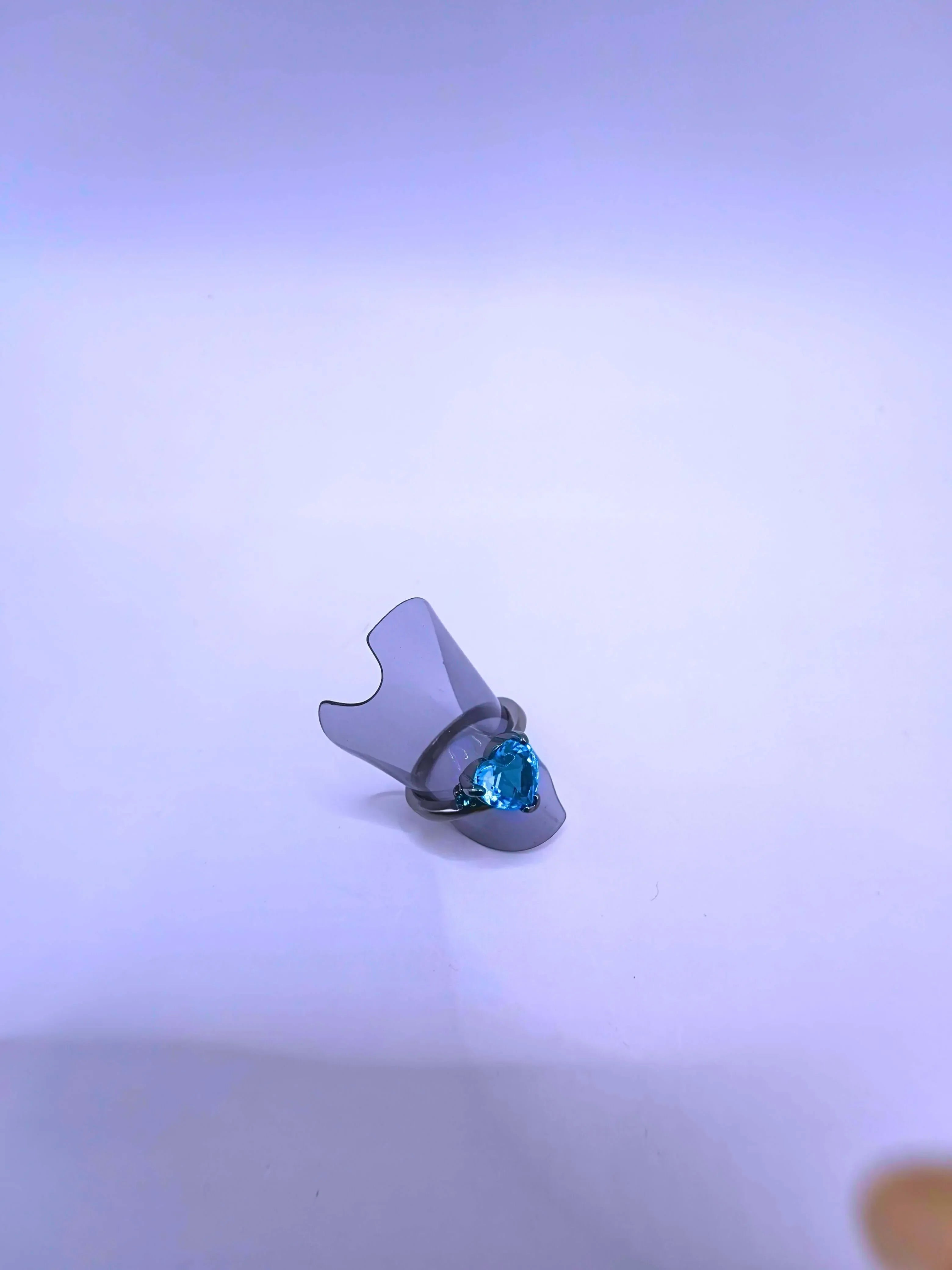 Calenbi Closed Black Blue Cubic Zirconia Copper Ring