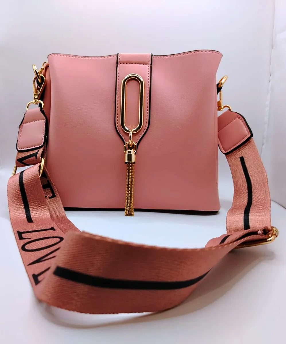 Calenbi Medium Shoulder Strap Bag