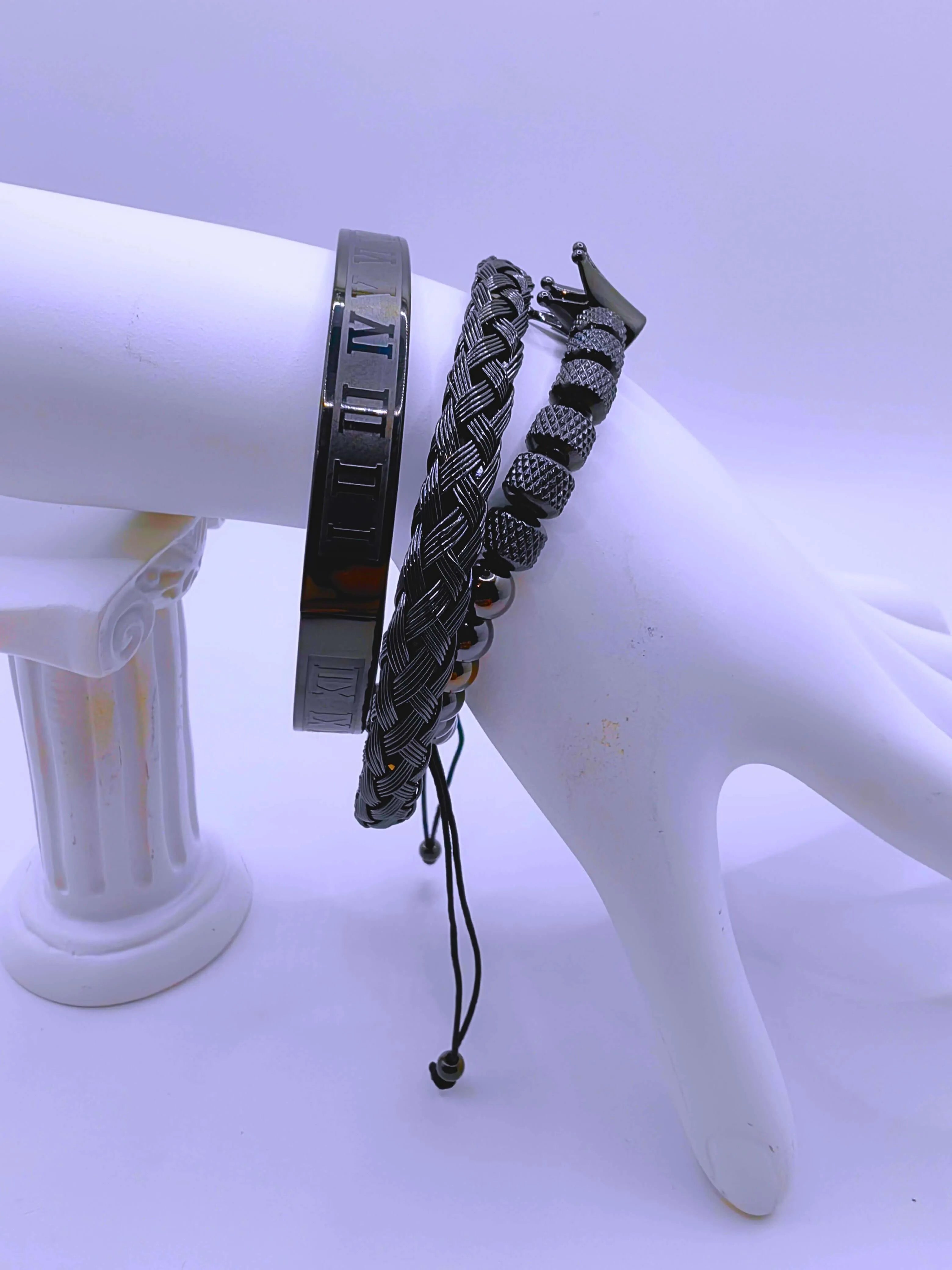 Unisex Black Triple Stainless Steel Bracelet Calenbi