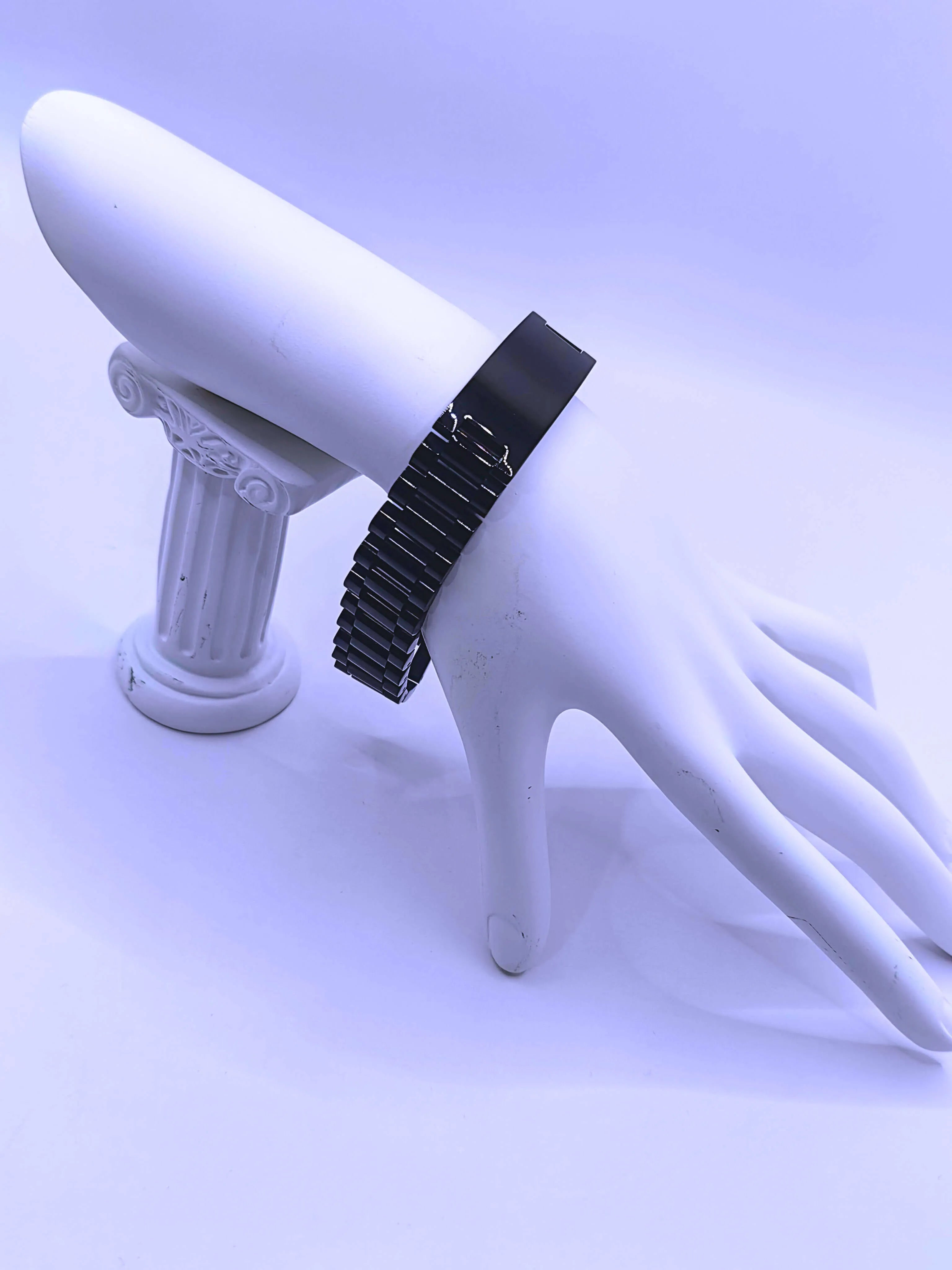 BB0024 - Unisex Stainless Steel Bracelet with Black Clasp by Calenbi